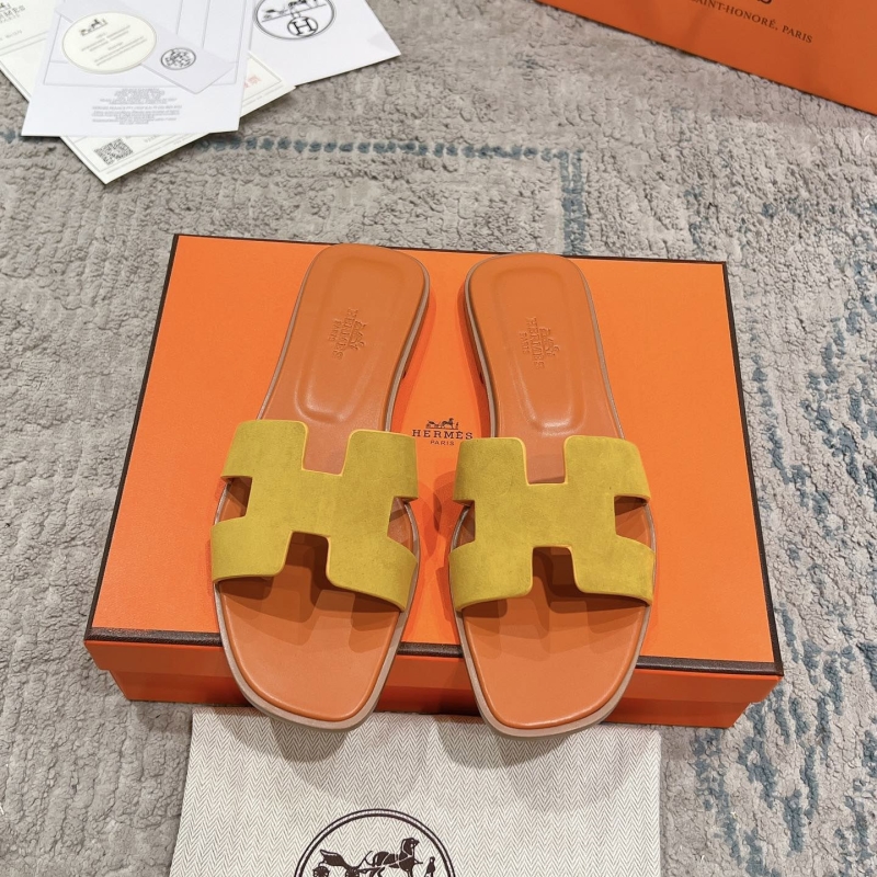 H**mes slippers